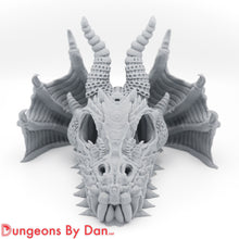 Cargar imagen en el visor de la galería, Dragon Skull Dice Tower
