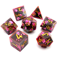 Cargar imagen en el visor de la galería, Dice Set, 7Pcs/Set Resin Sharp Edge Liquid Core Moving Eye Dice
