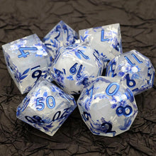 Cargar imagen en el visor de la galería, Dice Set, 7Pcs/Set Resin Sharp Edge Liquid Core Moving Eye Dice
