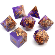 Cargar imagen en el visor de la galería, Dice Set, 7Pcs/Set Resin Sharp Edge Liquid Core Moving Eye Dice
